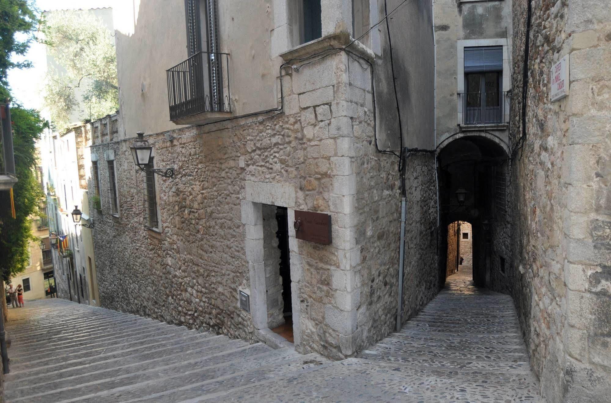 Casa Cundaro Hotel Girona Luaran gambar